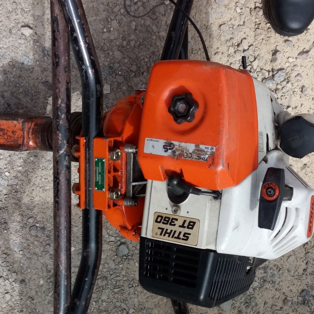 Stihl Anchor Cranker/Fence post digger. Many uses